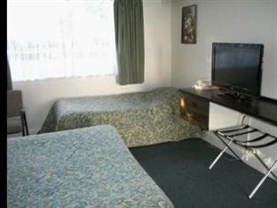 Braemar Motor Inn Ню Плимут Екстериор снимка